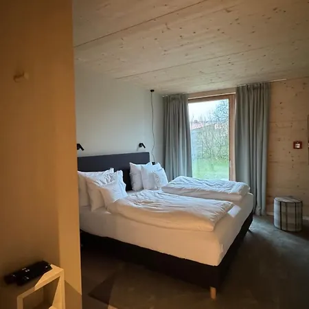Ferienhaus Reetlodge Fleesensee *