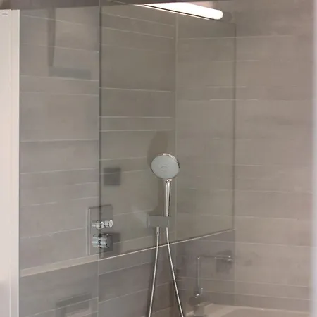 Reetlodge Fleesensee Feriehus Göhren-Lebbin