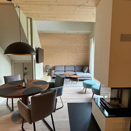 Ferienhaus Reetlodge Fleesensee *
